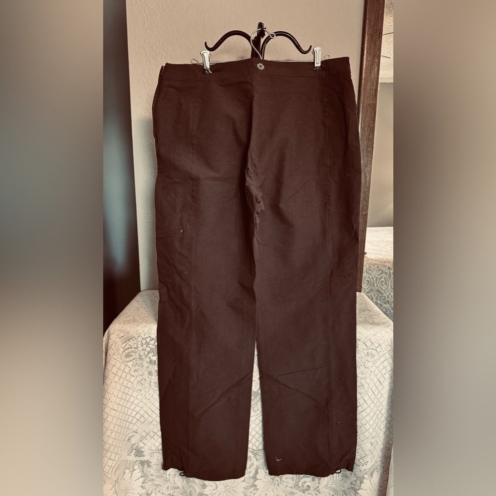 Women’s Title Nine Chocolate Brown Athletic Pants - 12 - Picture 6 of 8